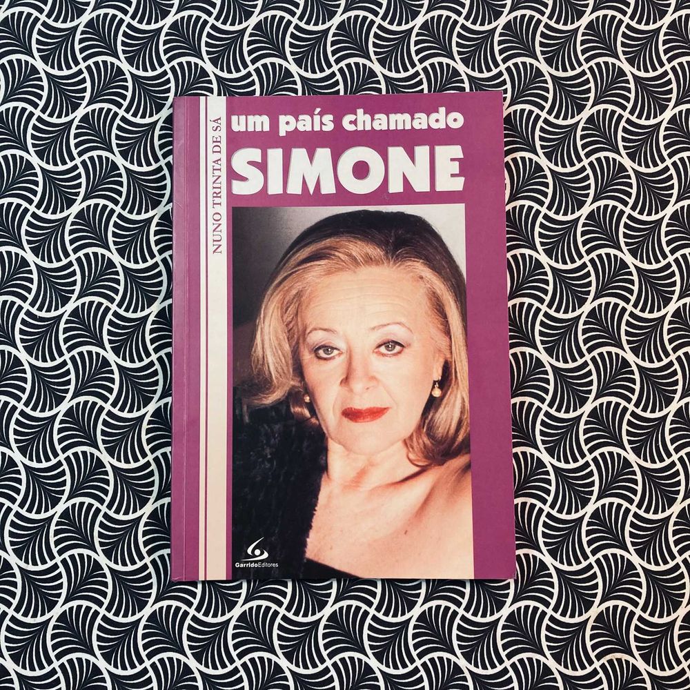 Um País Chamado Simone - Nuno Trinta de Sá